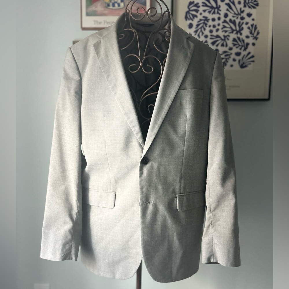Banana Republic Suit Blazer and pants 40R light gray Tailored fit 32/30